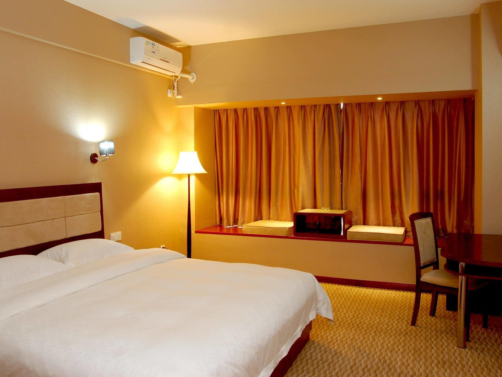Xiamen Tenhua Hotel Екстер'єр фото